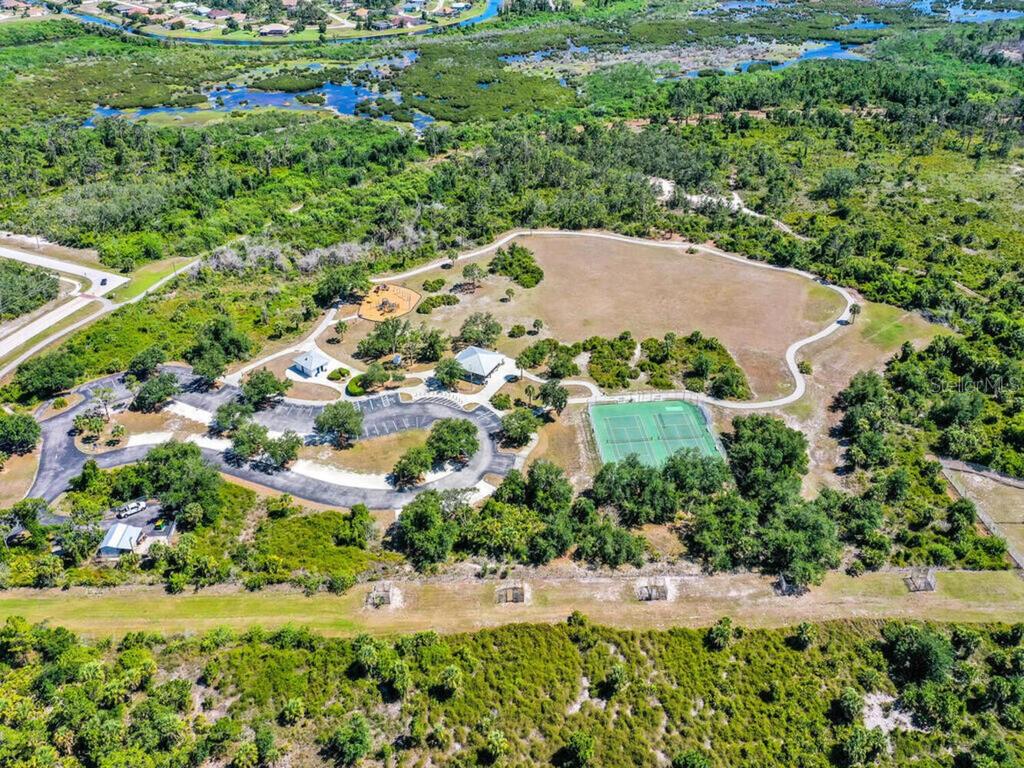 ROTONDA LAKES - Residential