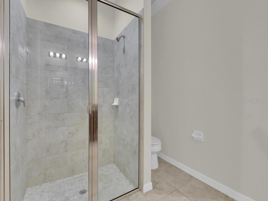 ROTONDA LAKES - Residential