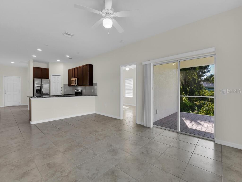 ROTONDA LAKES - Residential