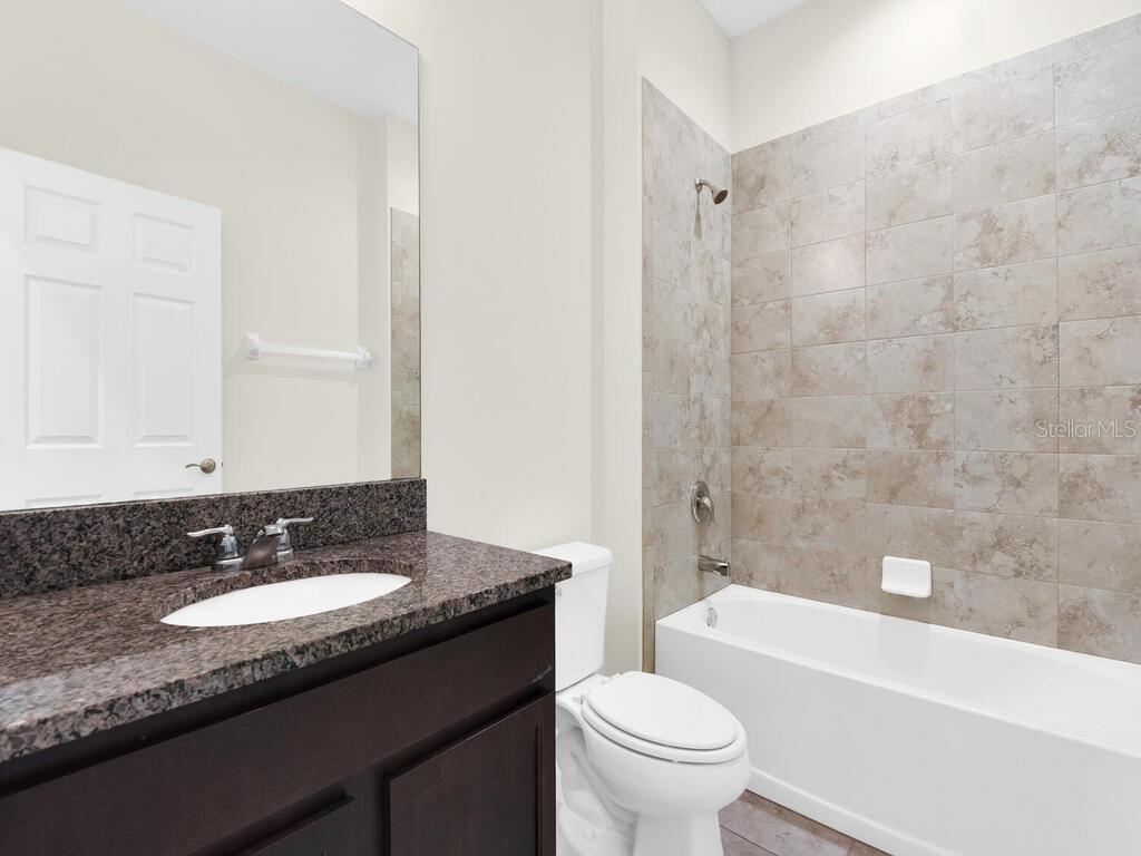 ROTONDA LAKES - Residential