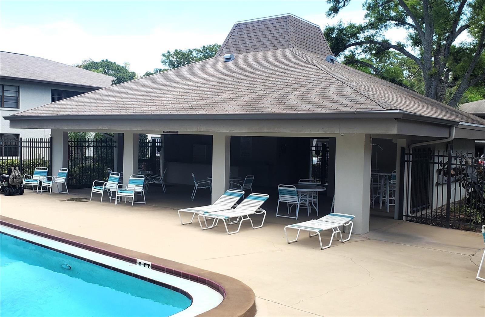 IMPERIAL OAKS CONDO - Residential Lease