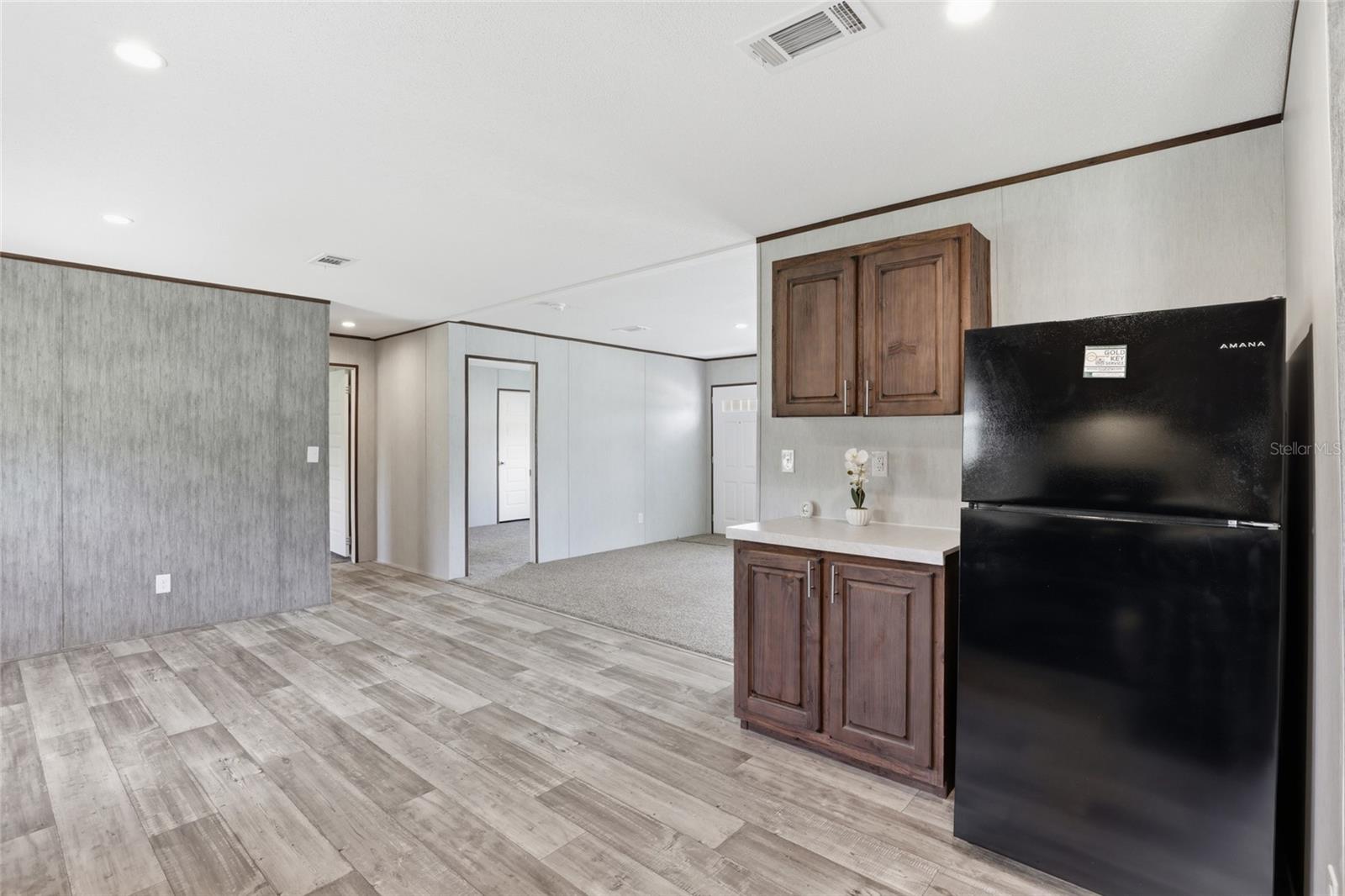 WILLISTON HIGHLANDS - Residential