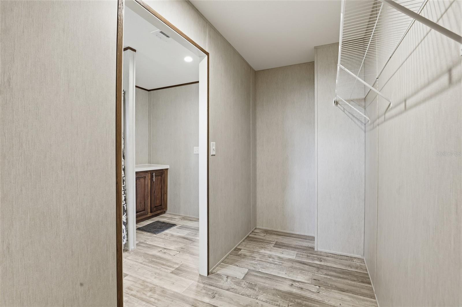 WILLISTON HIGHLANDS - Residential