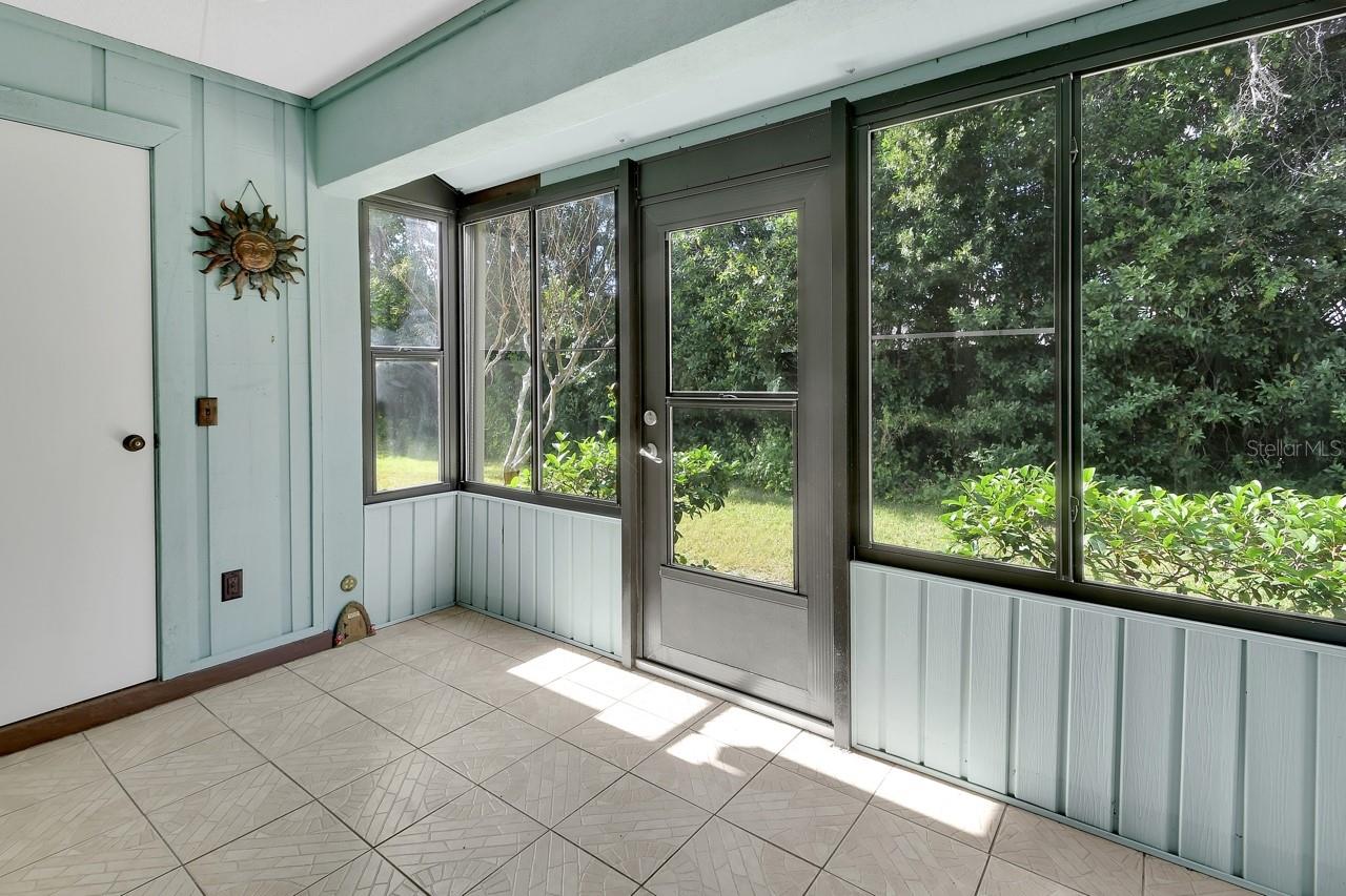 BREEZEWOOD VILLAGE CONDO PH 01-04 - Residential