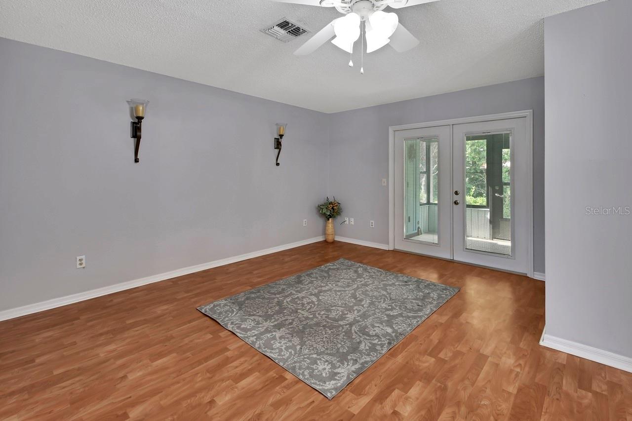 BREEZEWOOD VILLAGE CONDO PH 01-04 - Residential