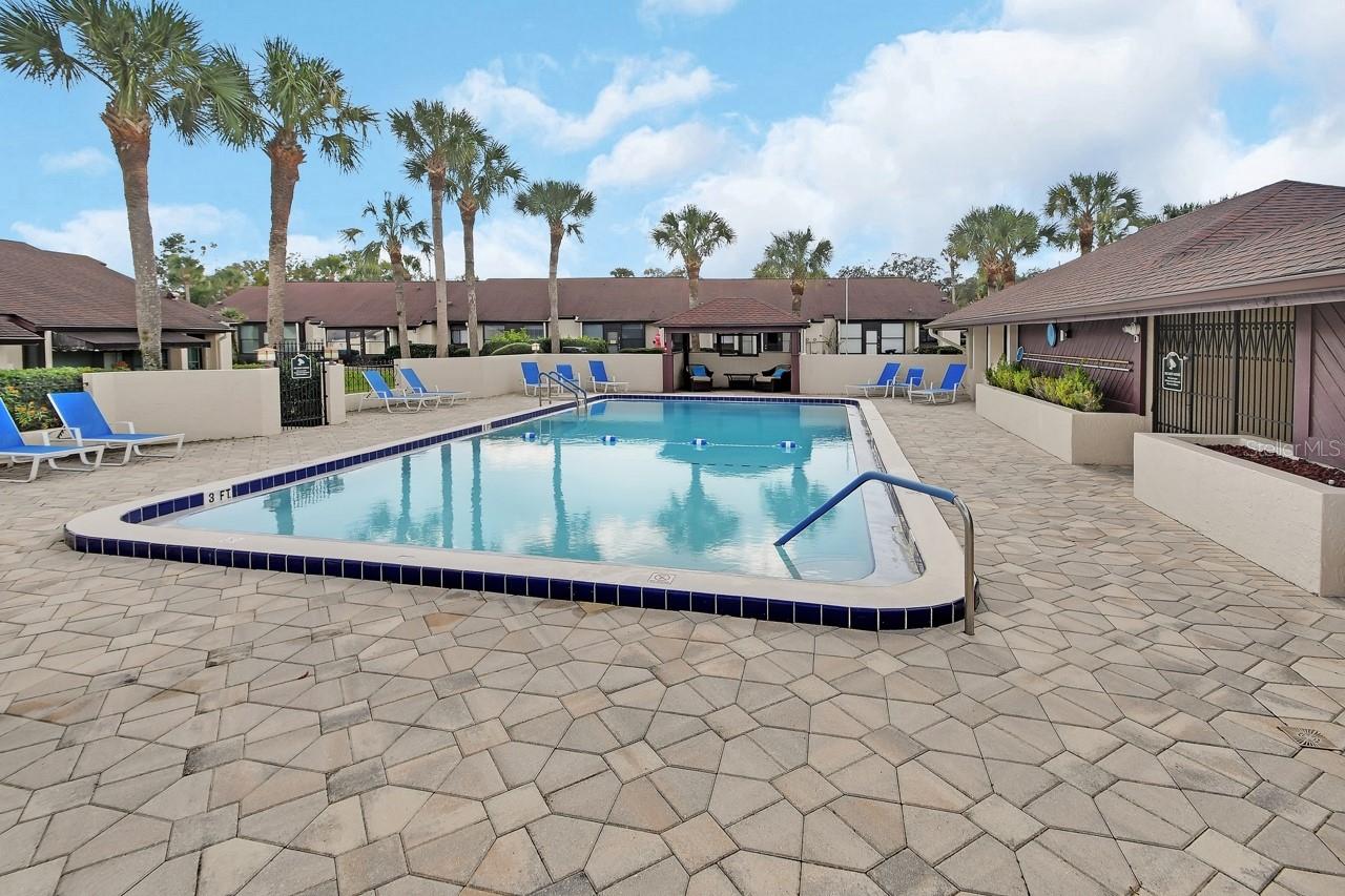 BREEZEWOOD VILLAGE CONDO PH 01-04 - Residential