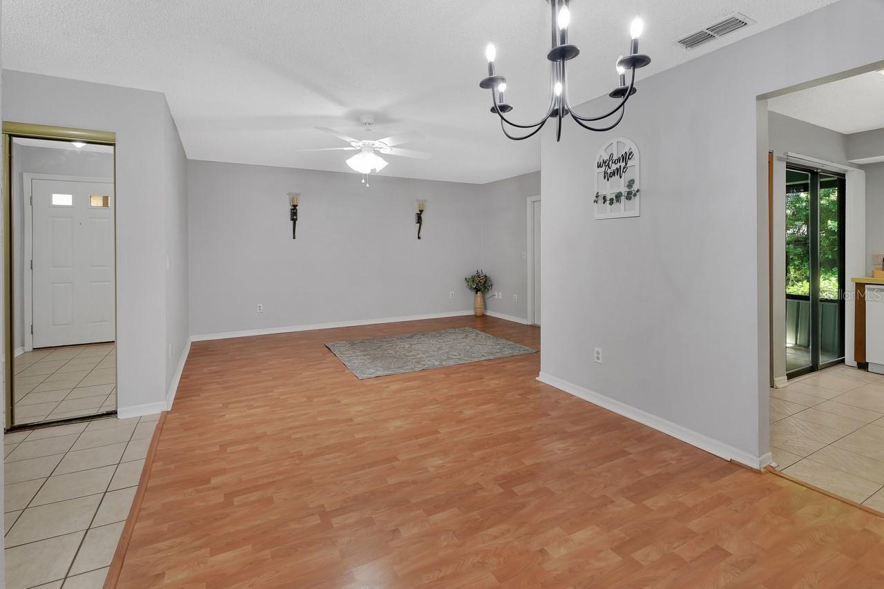 BREEZEWOOD VILLAGE CONDO PH 01-04 - Residential