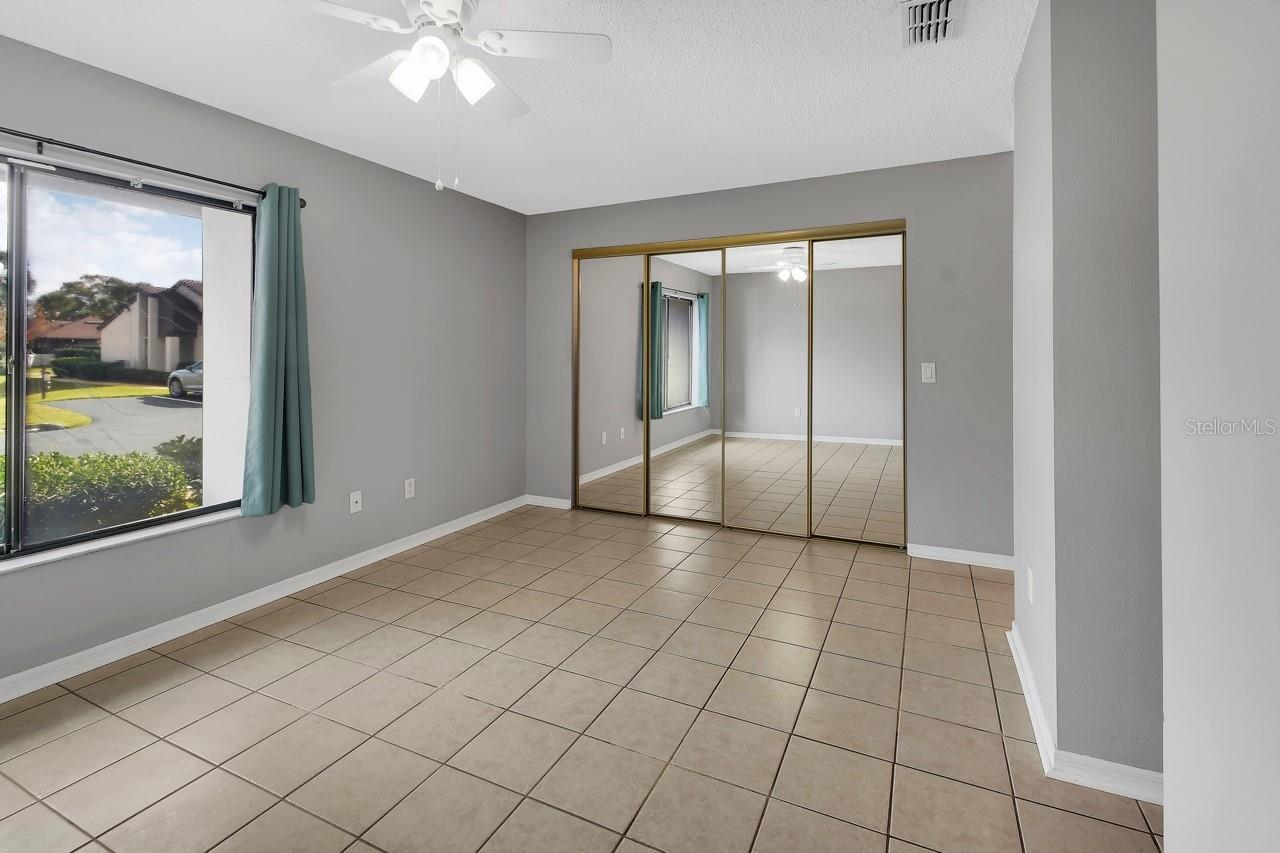 BREEZEWOOD VILLAGE CONDO PH 01-04 - Residential