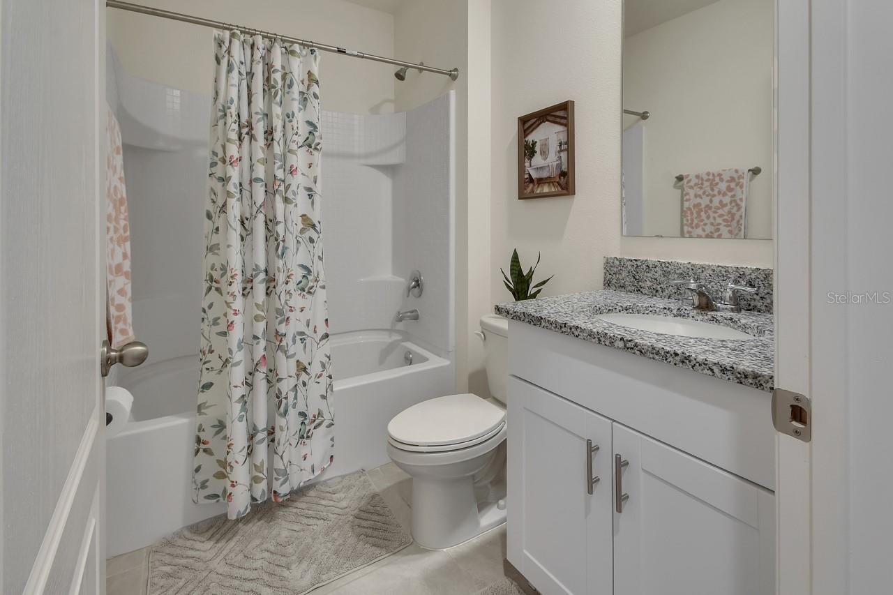 VICTORIA OAKS PH C - Residential