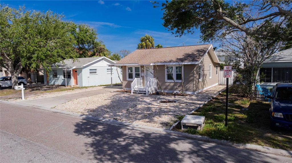 Photo of 122 10th Avenue, Indian Rocks Beach, FL 33785 (MLS # TB8374955)