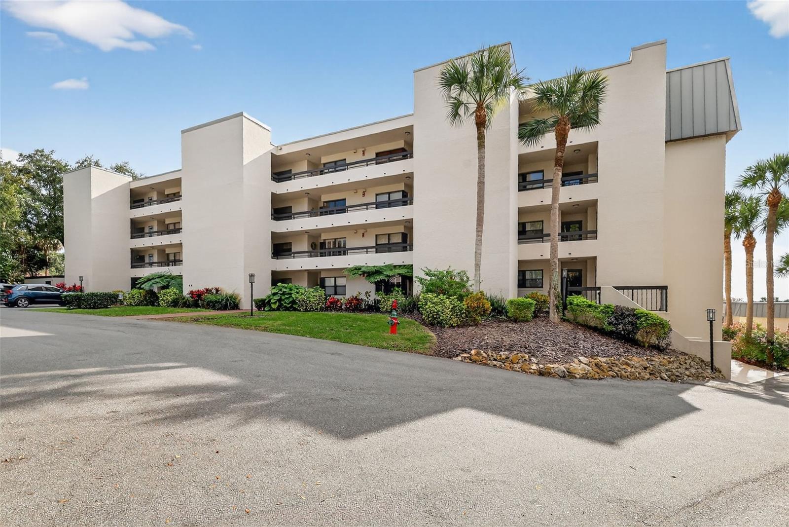 501 W OLD US HIGHWAY 441 105