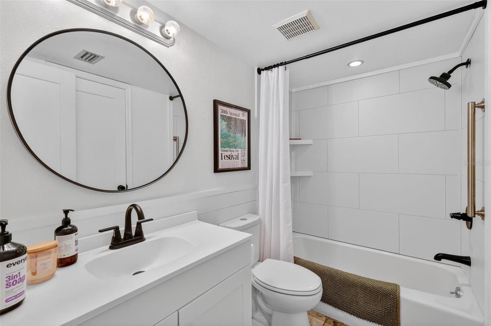 MOUNT DORA SUMMIT PLACE CONDO - Residential