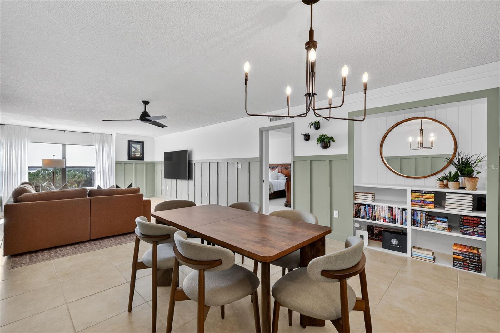 MOUNT DORA SUMMIT PLACE CONDO - Residential