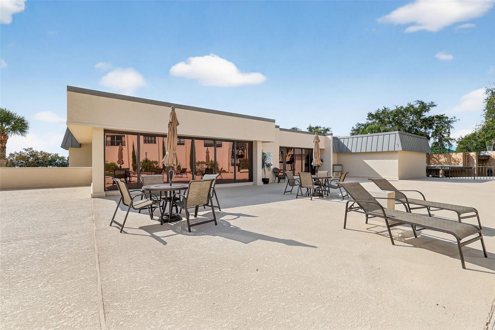 MOUNT DORA SUMMIT PLACE CONDO - Residential