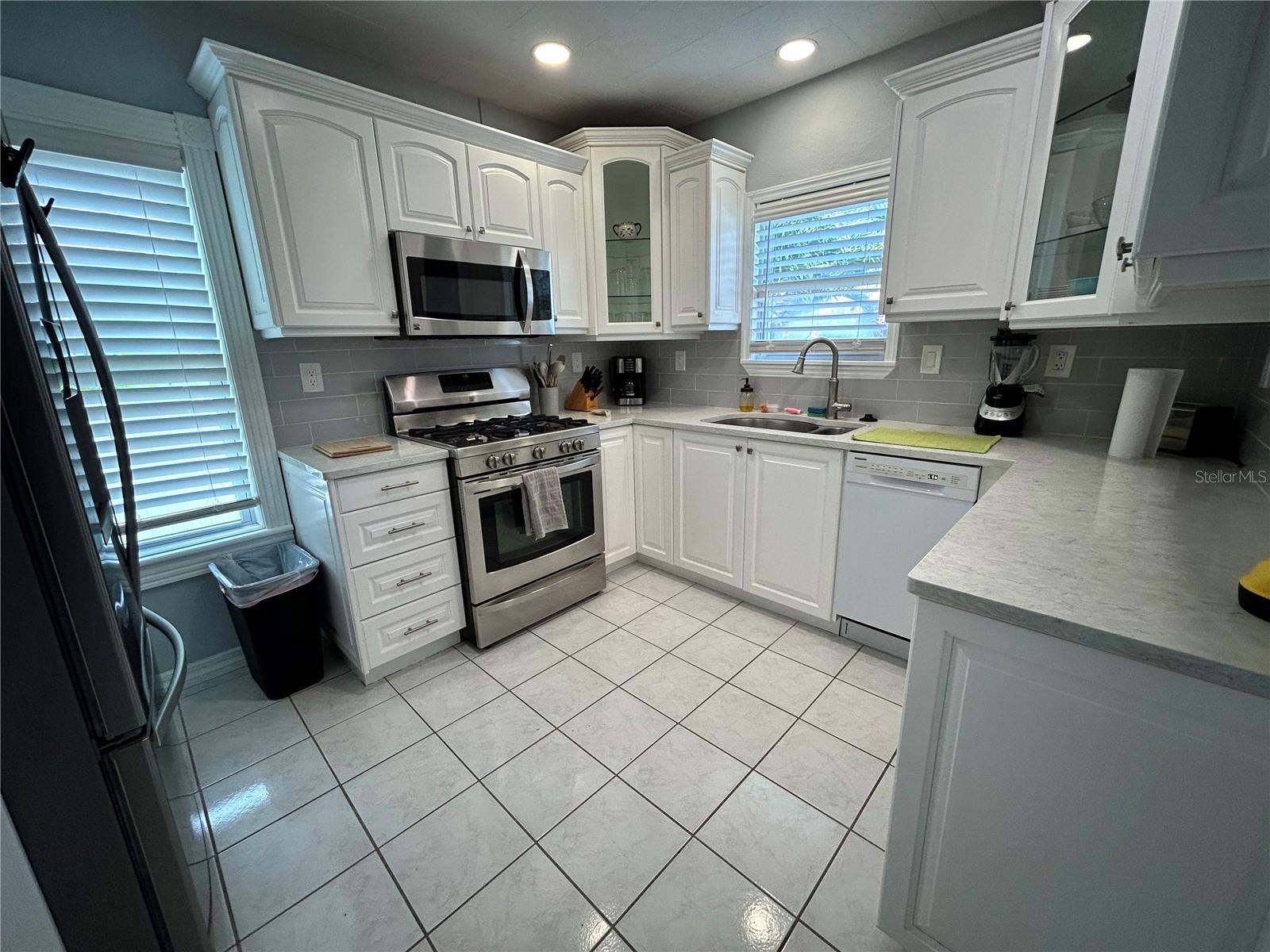 FLORIDA HEIGHTS - Residential Lease