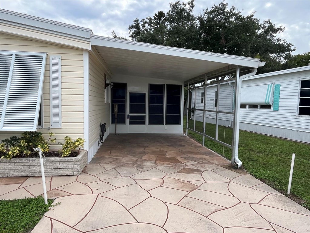Photo of 623 Cervina Drive, Venice, FL 34285 (MLS # N6146049)