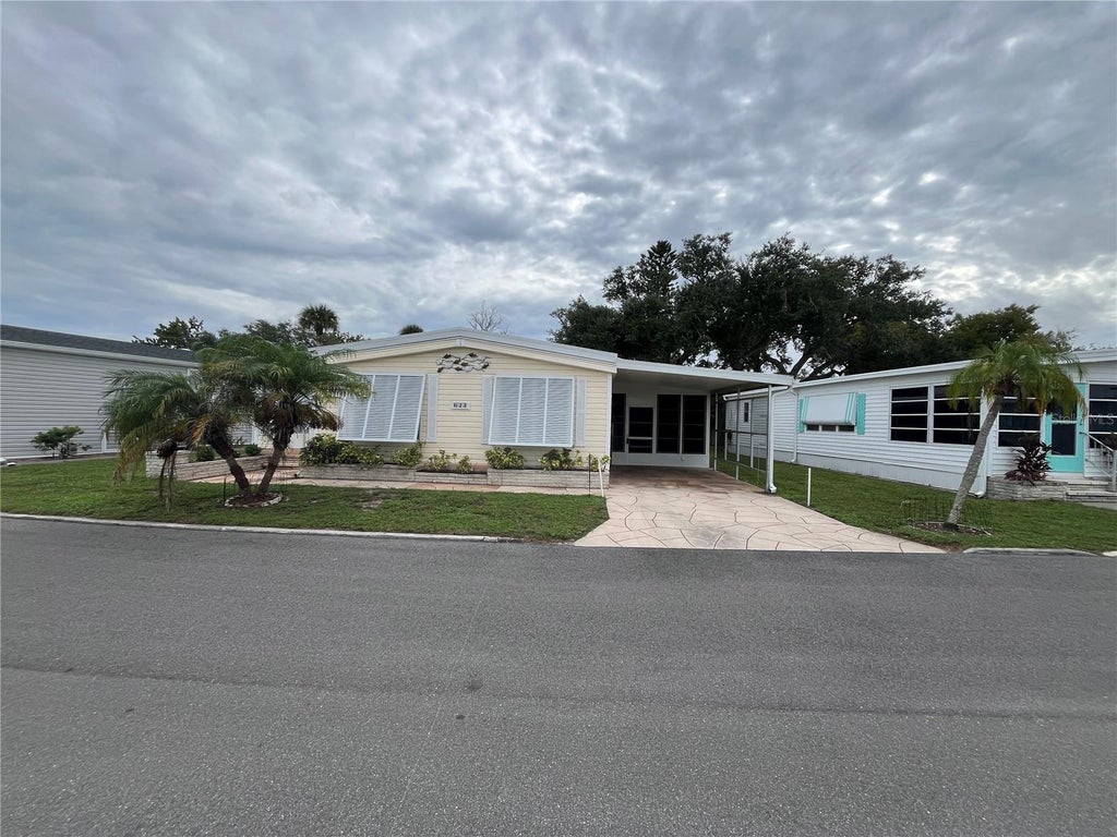 Photo of 623 Cervina Drive, Venice, FL 34285 (MLS # N6146049)