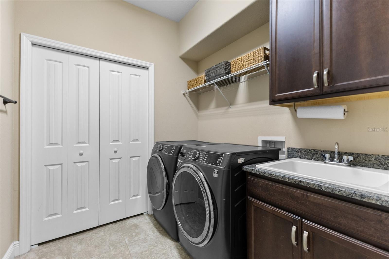 KERSEY LAKE ESTATES - Residential