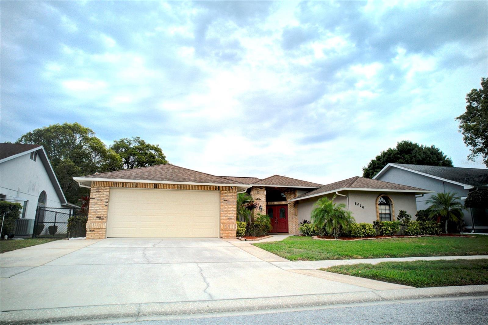 SOUTHERN OAKS - Residential