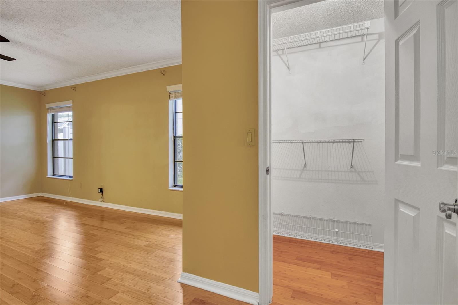 SOUTHERN OAKS - Residential