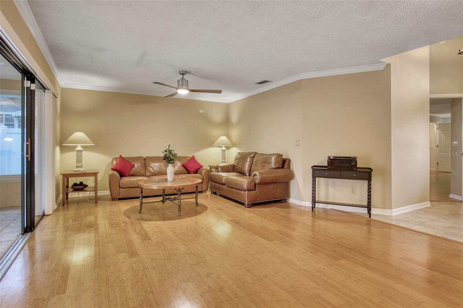 SOUTHERN OAKS - Residential