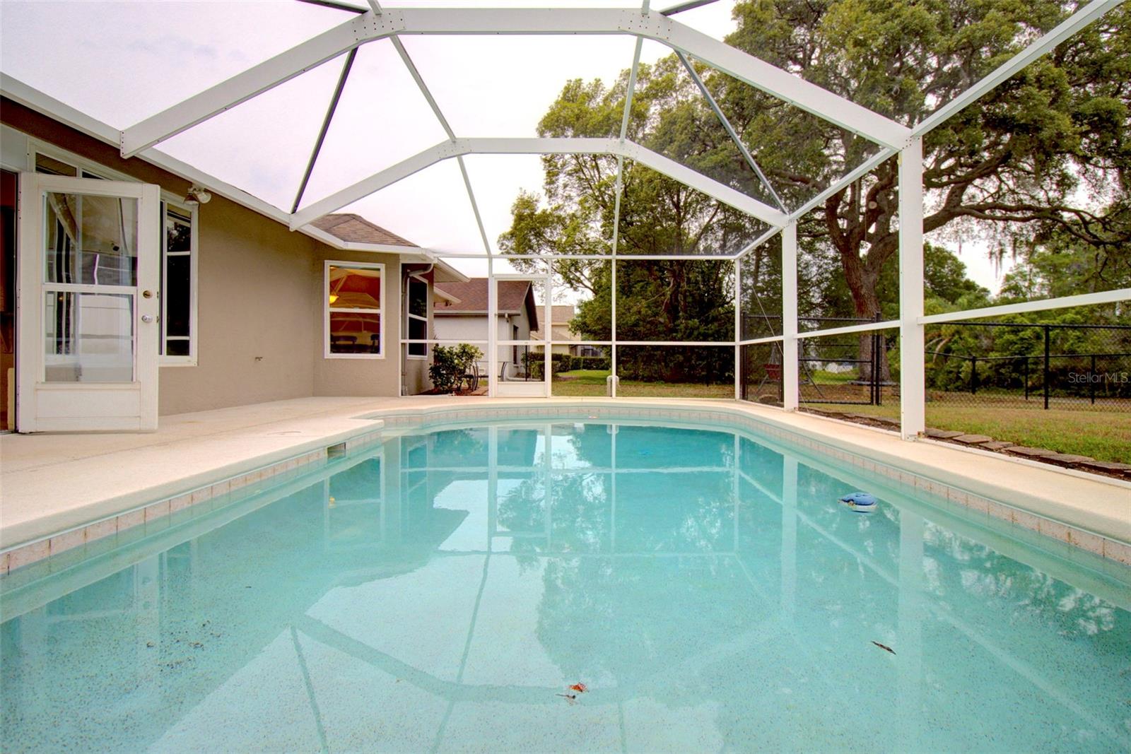 SOUTHERN OAKS - Residential