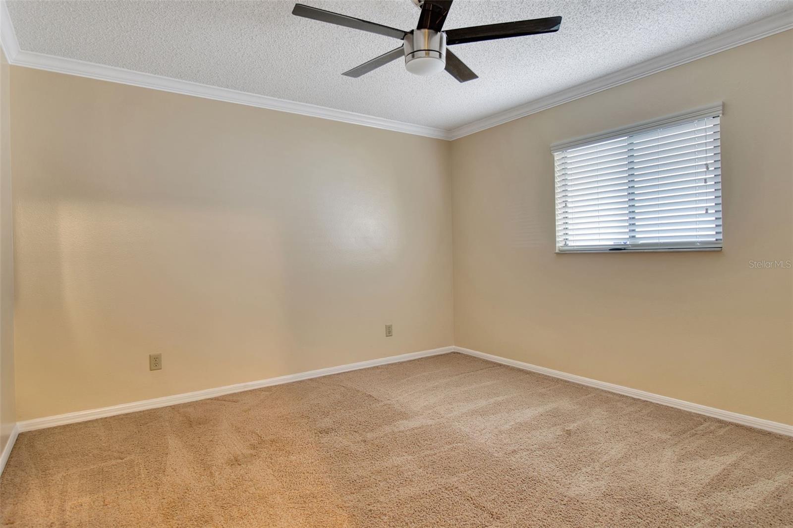 SOUTHERN OAKS - Residential