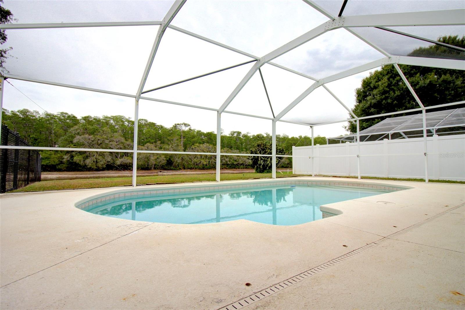 SOUTHERN OAKS - Residential