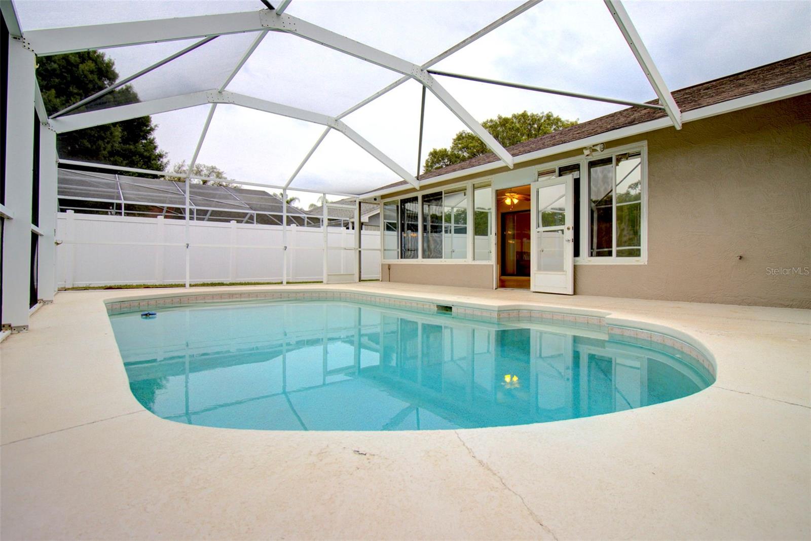 SOUTHERN OAKS - Residential