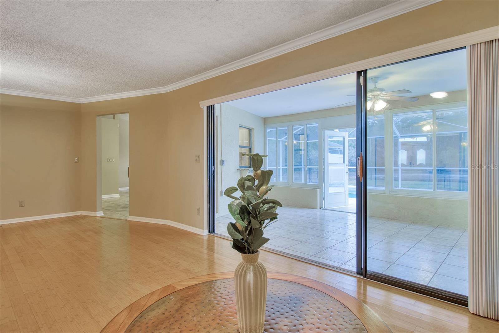 SOUTHERN OAKS - Residential