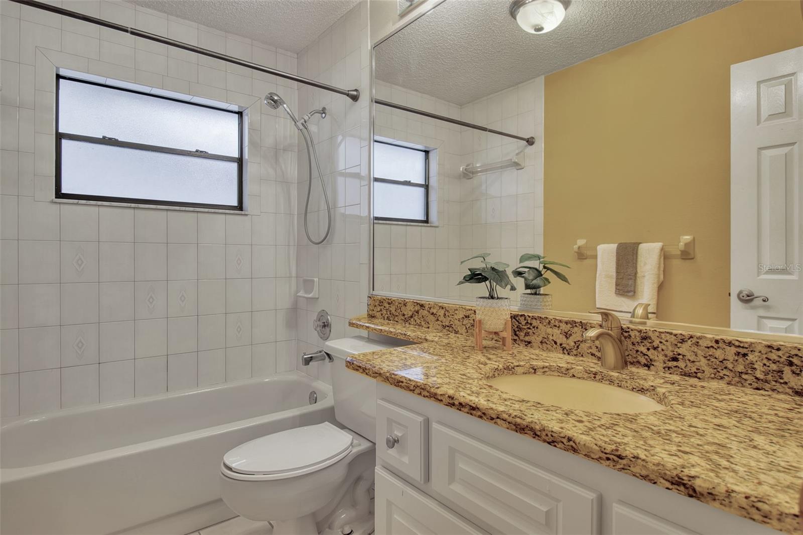 SOUTHERN OAKS - Residential