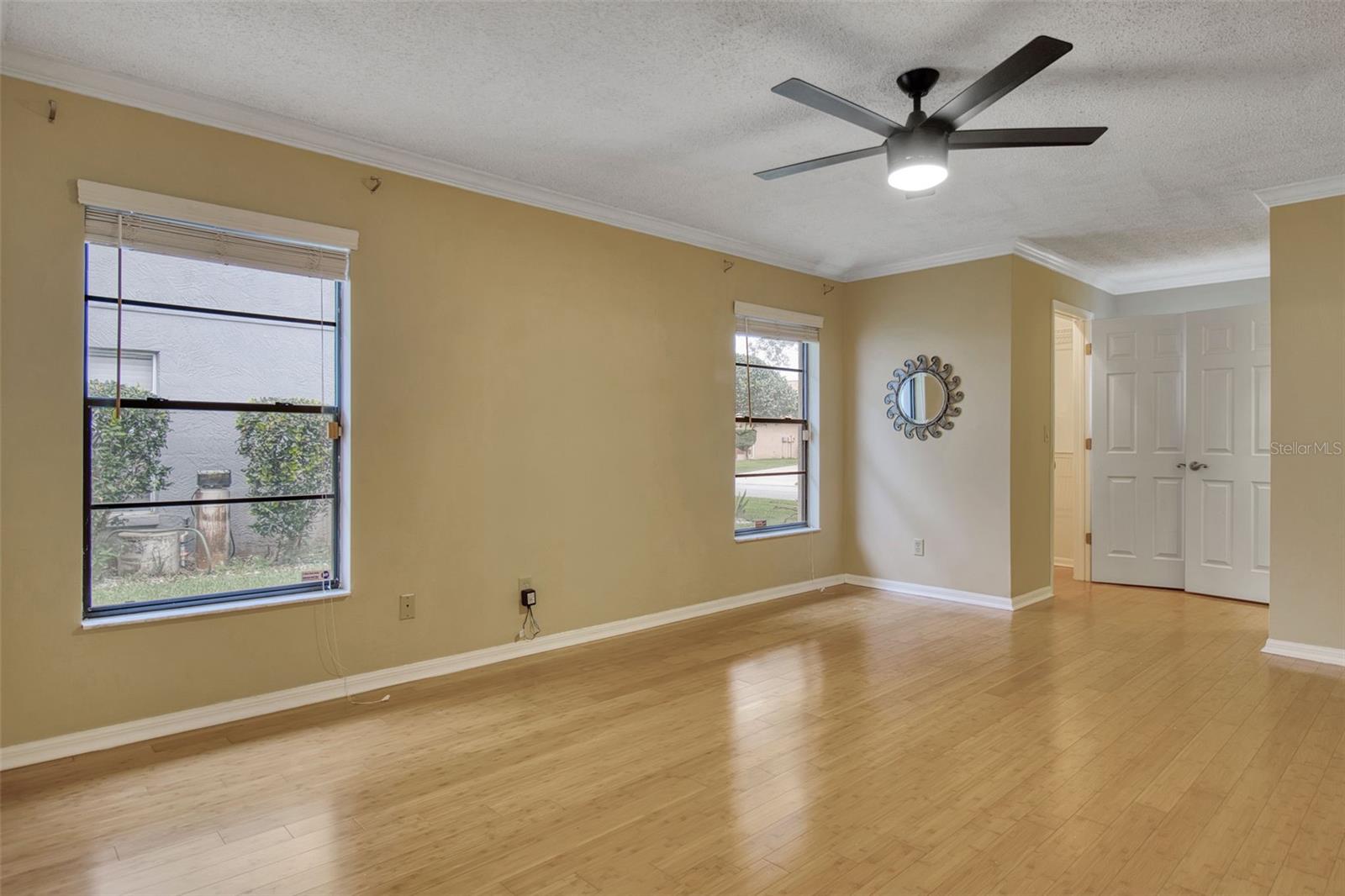 SOUTHERN OAKS - Residential