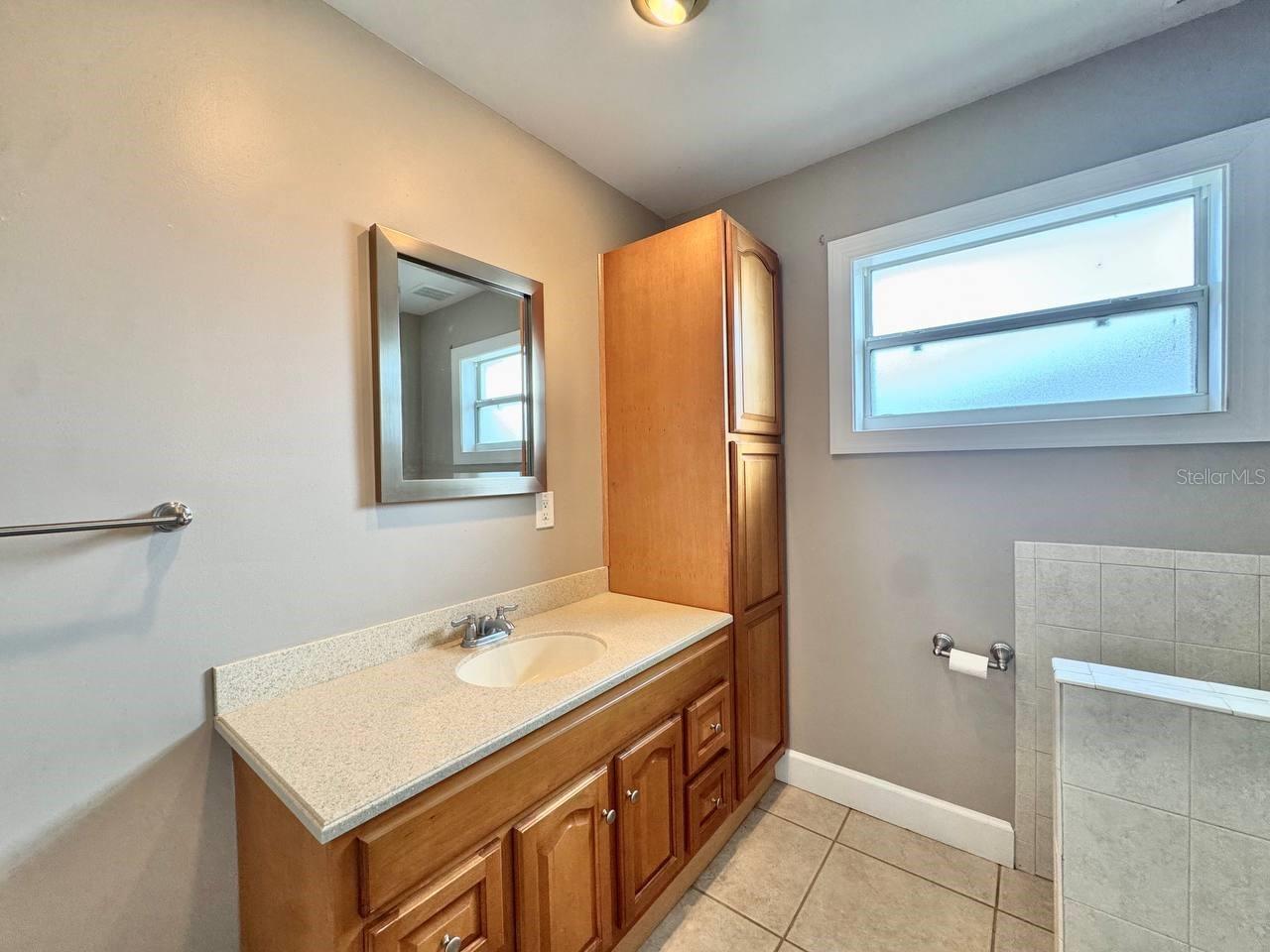 APOLLO BEACH UNIT 13 PT 1 RE - Residential Lease