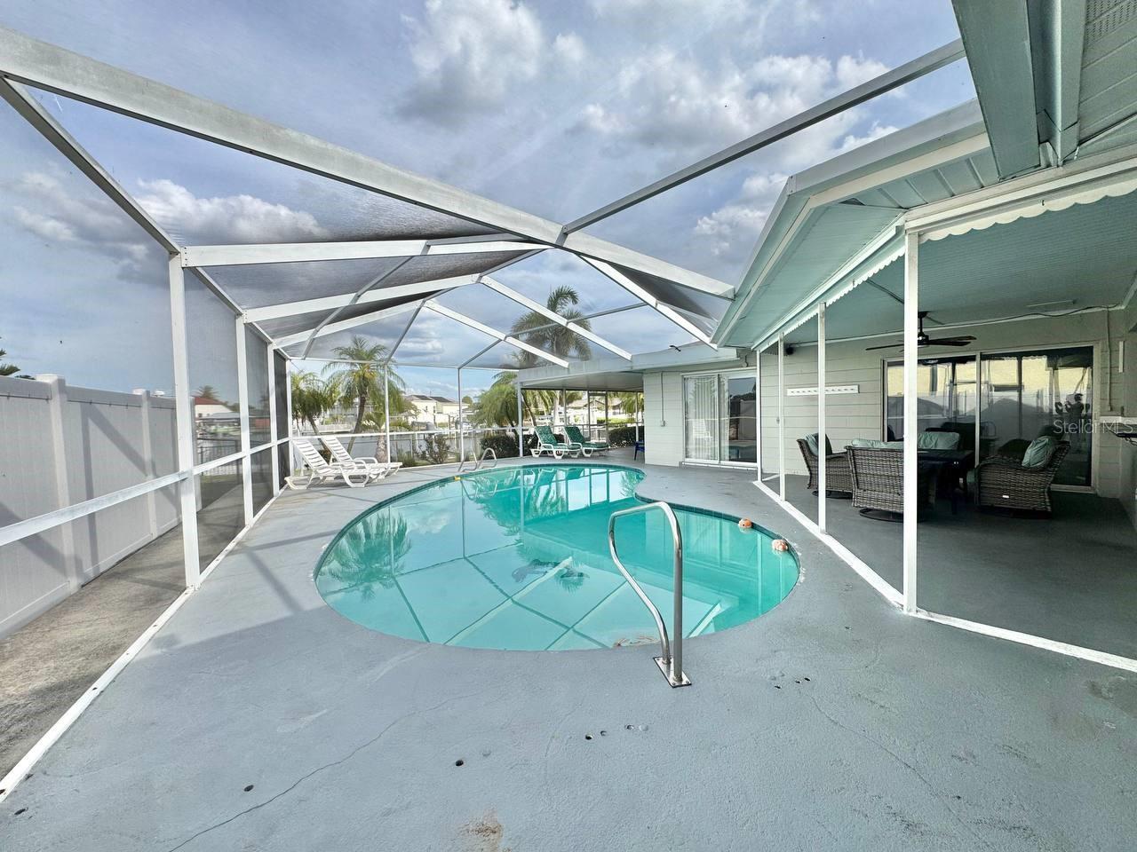 APOLLO BEACH UNIT 13 PT 1 RE - Residential Lease
