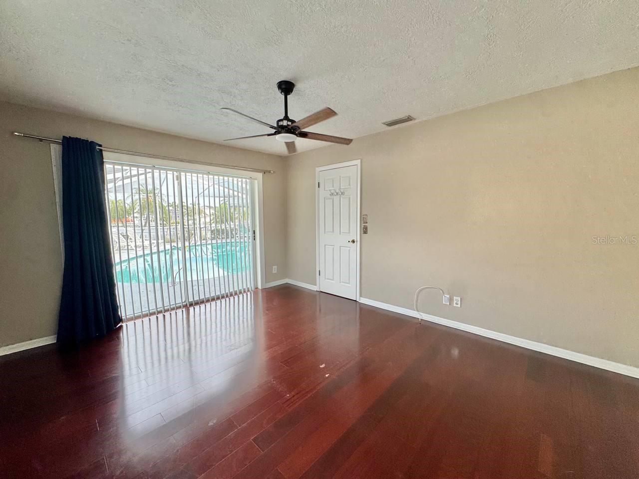 APOLLO BEACH UNIT 13 PT 1 RE - Residential Lease