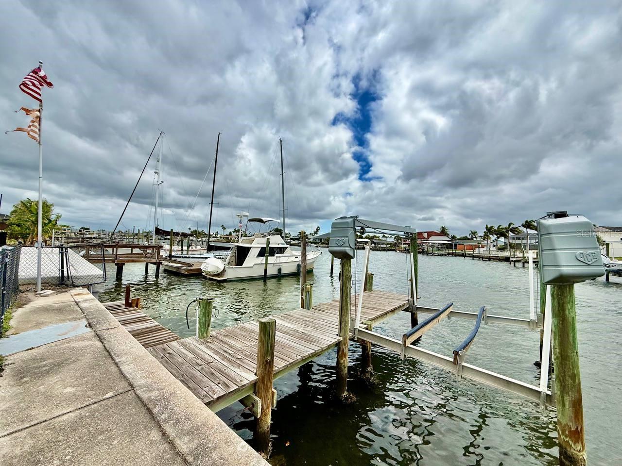 APOLLO BEACH UNIT 13 PT 1 RE - Residential Lease