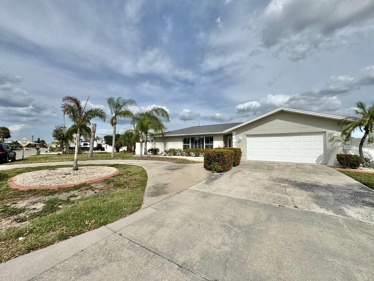 APOLLO BEACH UNIT 13 PT 1 RE - Residential Lease