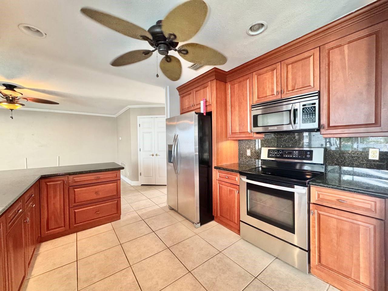 APOLLO BEACH UNIT 13 PT 1 RE - Residential Lease