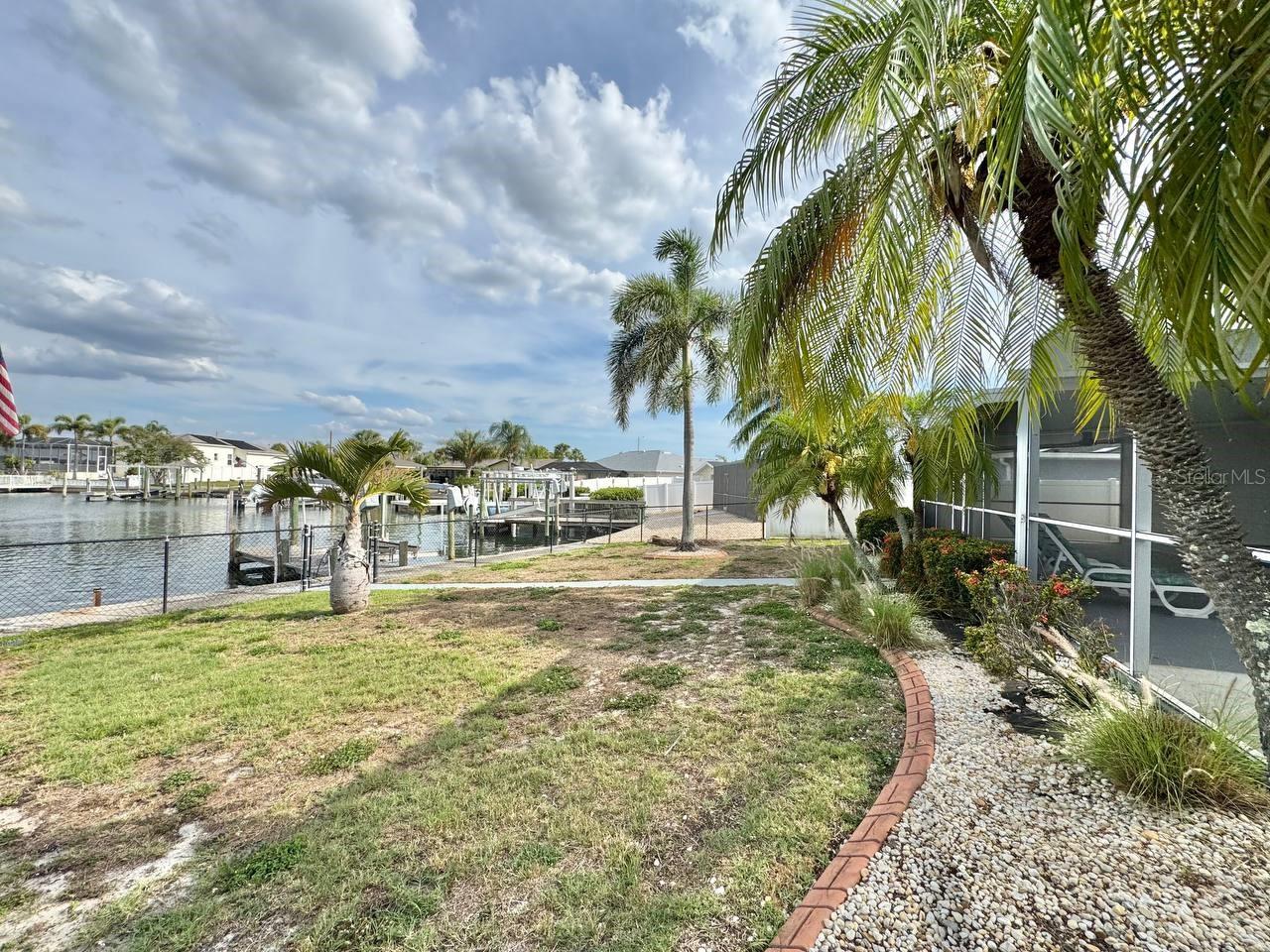 APOLLO BEACH UNIT 13 PT 1 RE - Residential Lease