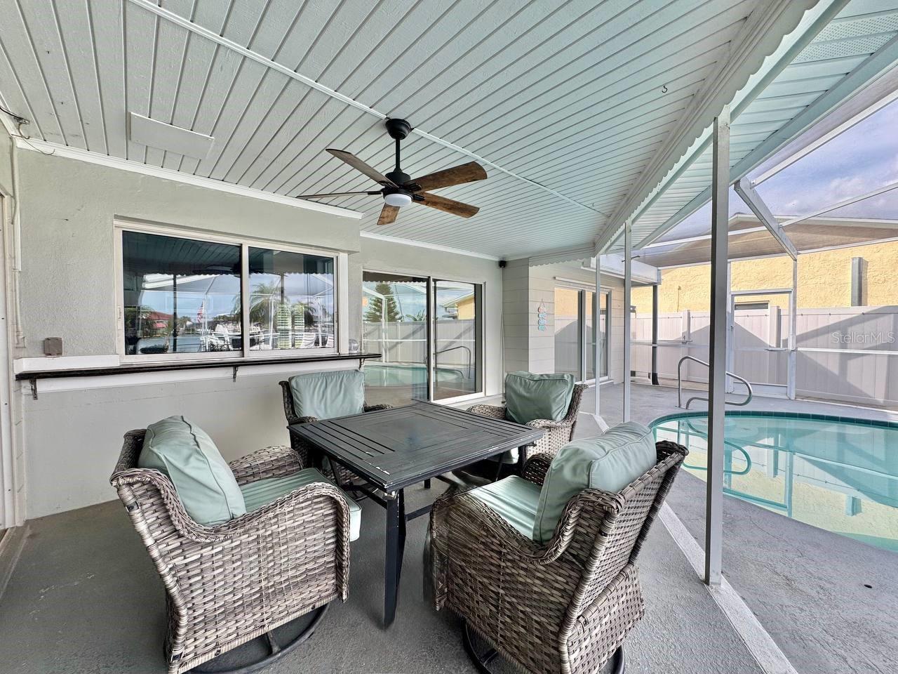 APOLLO BEACH UNIT 13 PT 1 RE - Residential Lease