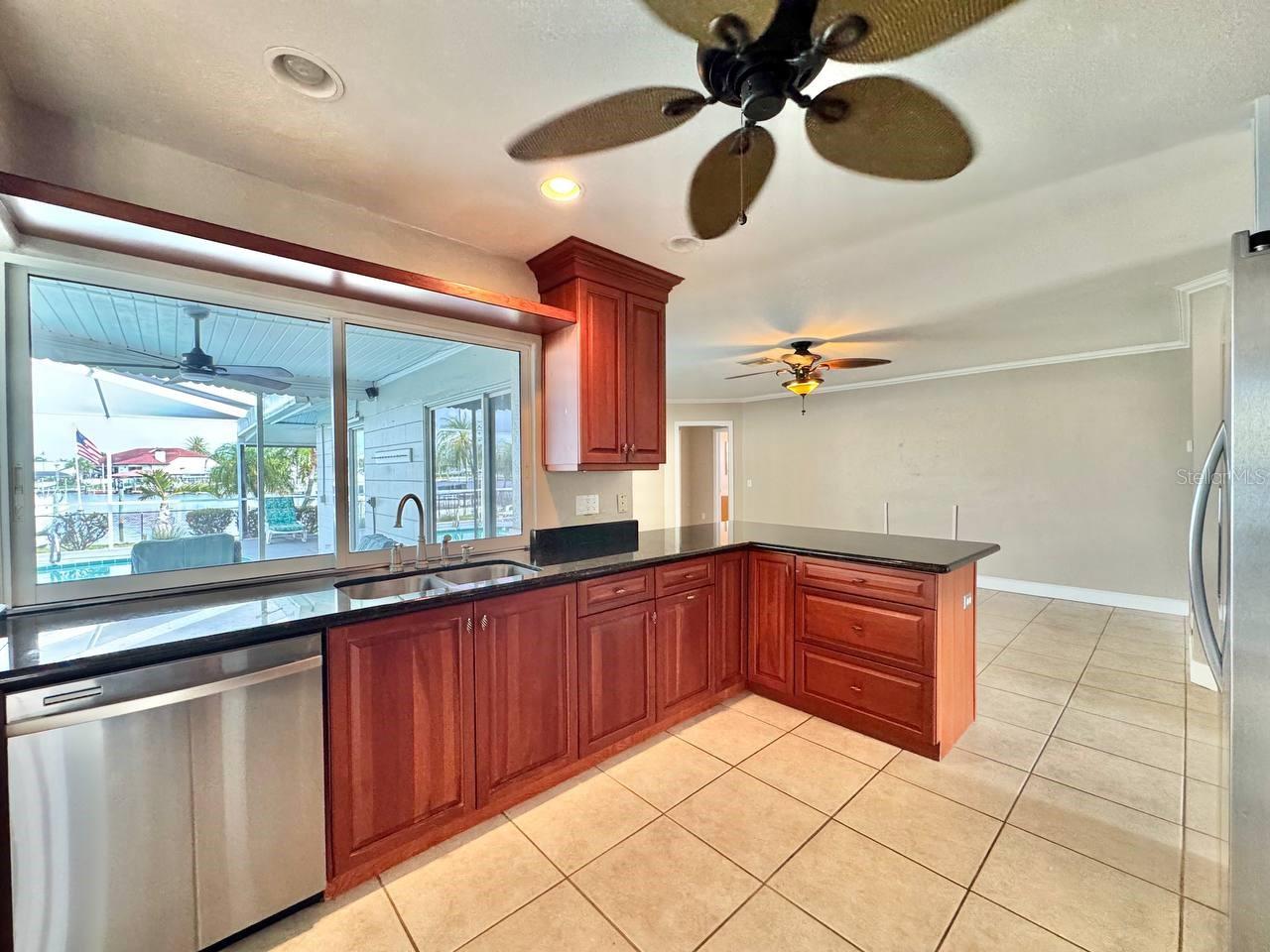 APOLLO BEACH UNIT 13 PT 1 RE - Residential Lease