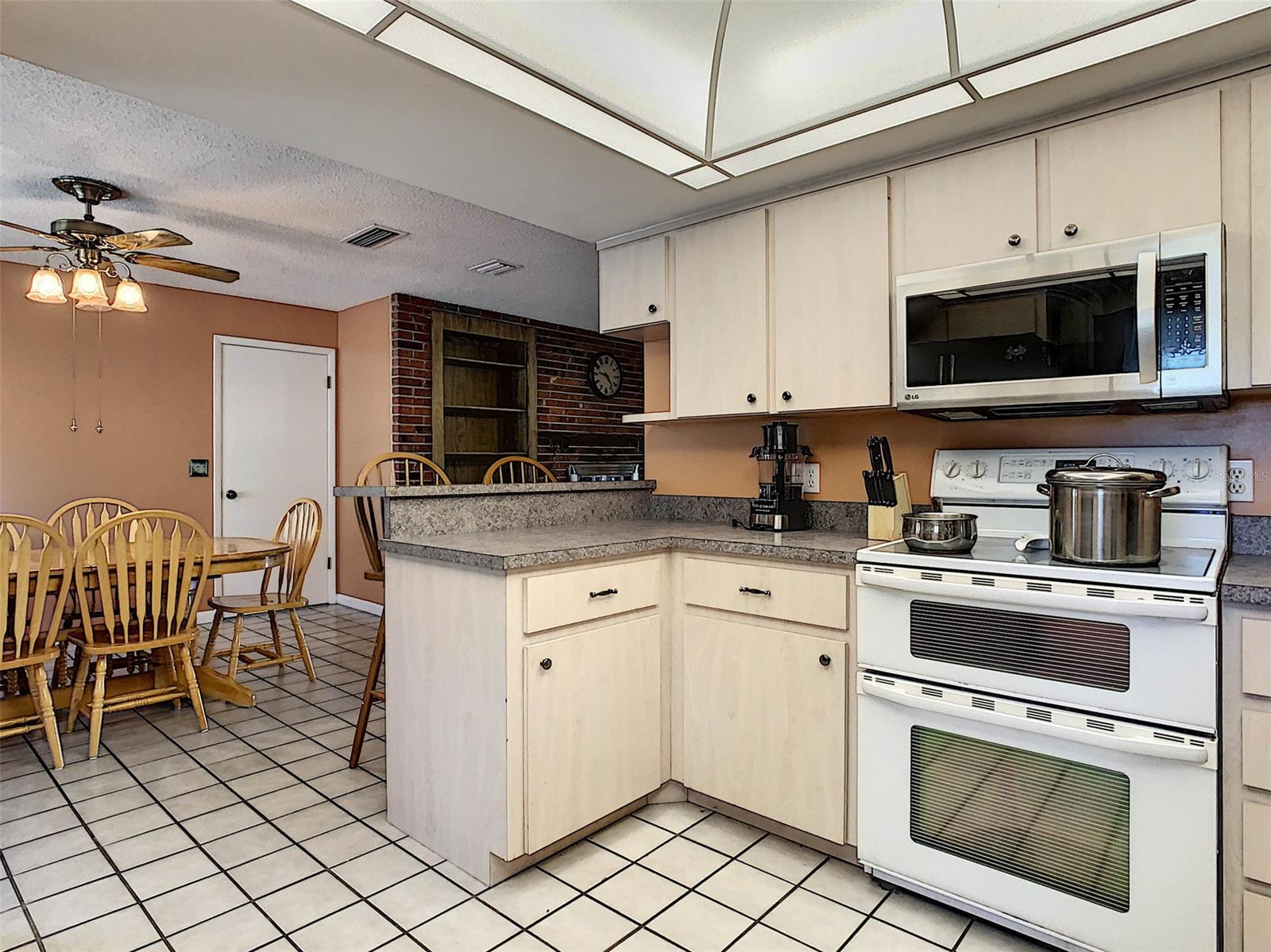 Florida Shores 01 - Residential