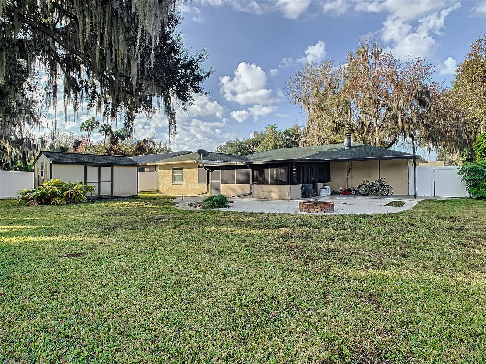 Florida Shores 01 - Residential