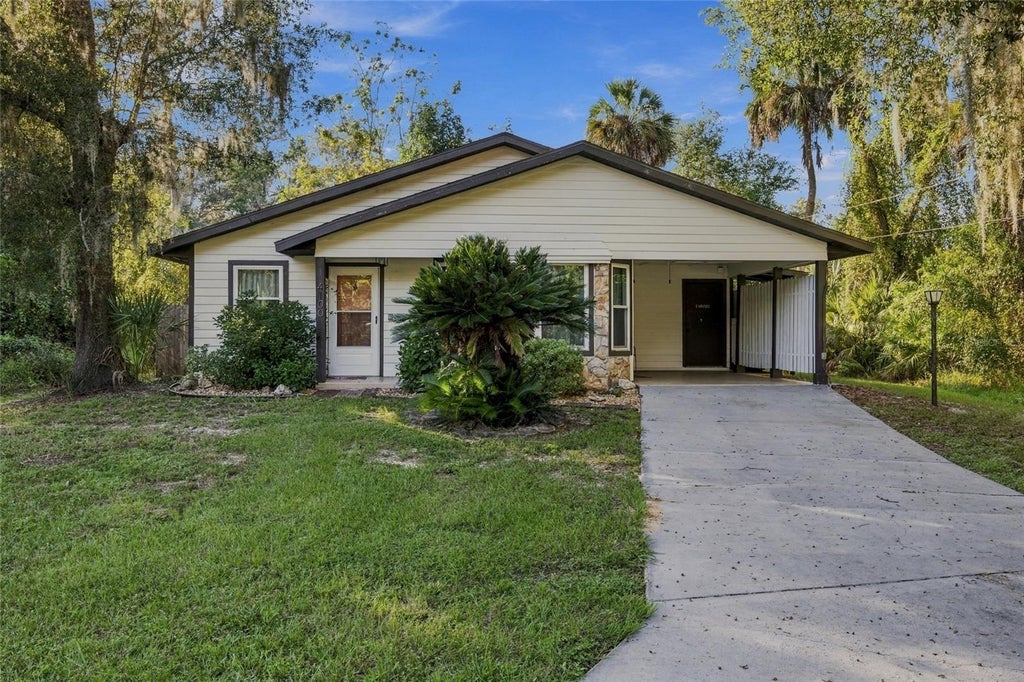 Photo of 4100 N Eagle Nest Point, Crystal River, FL 34428 (MLS # TB8560261)