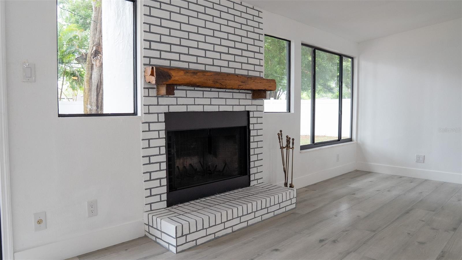 SKY CREST UNIT 2 - Residential