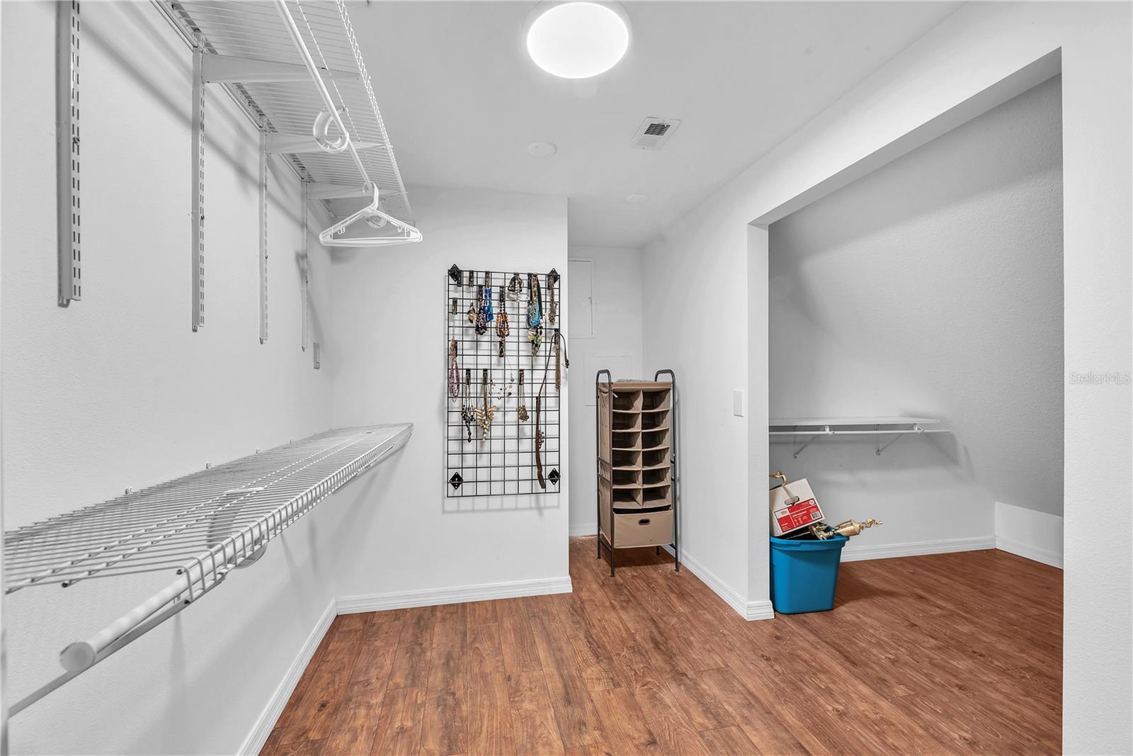 SHADOW RUN SUB UN #1 - Residential