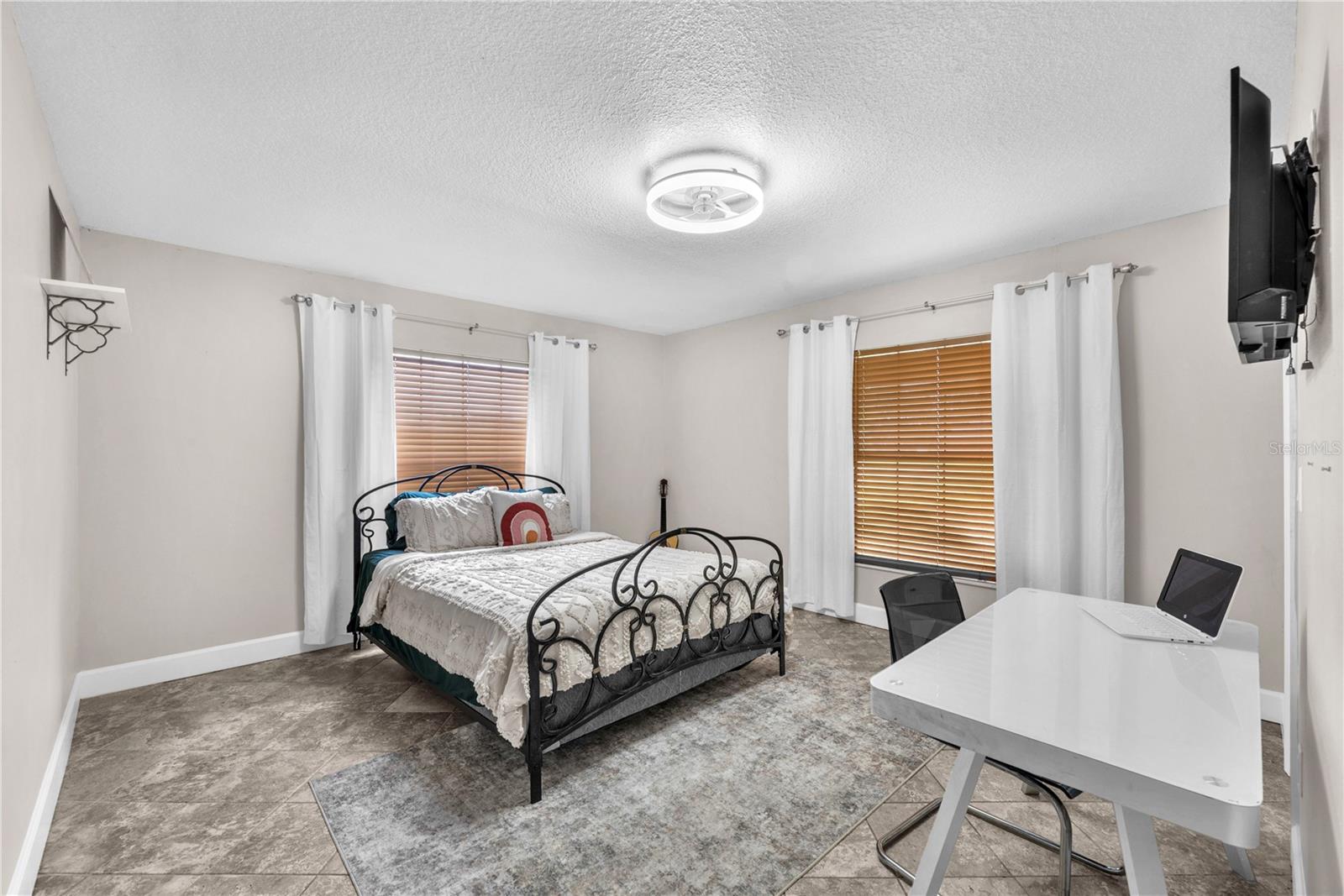 SHADOW RUN SUB UN #1 - Residential