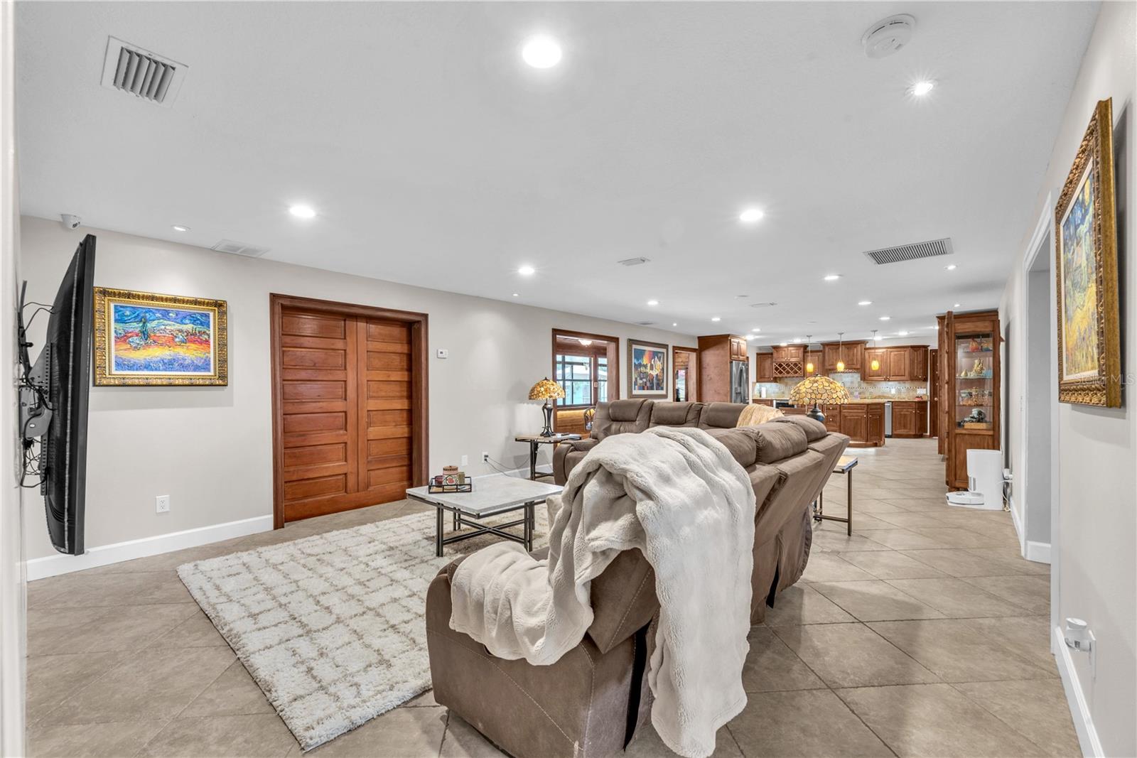 SHADOW RUN SUB UN #1 - Residential