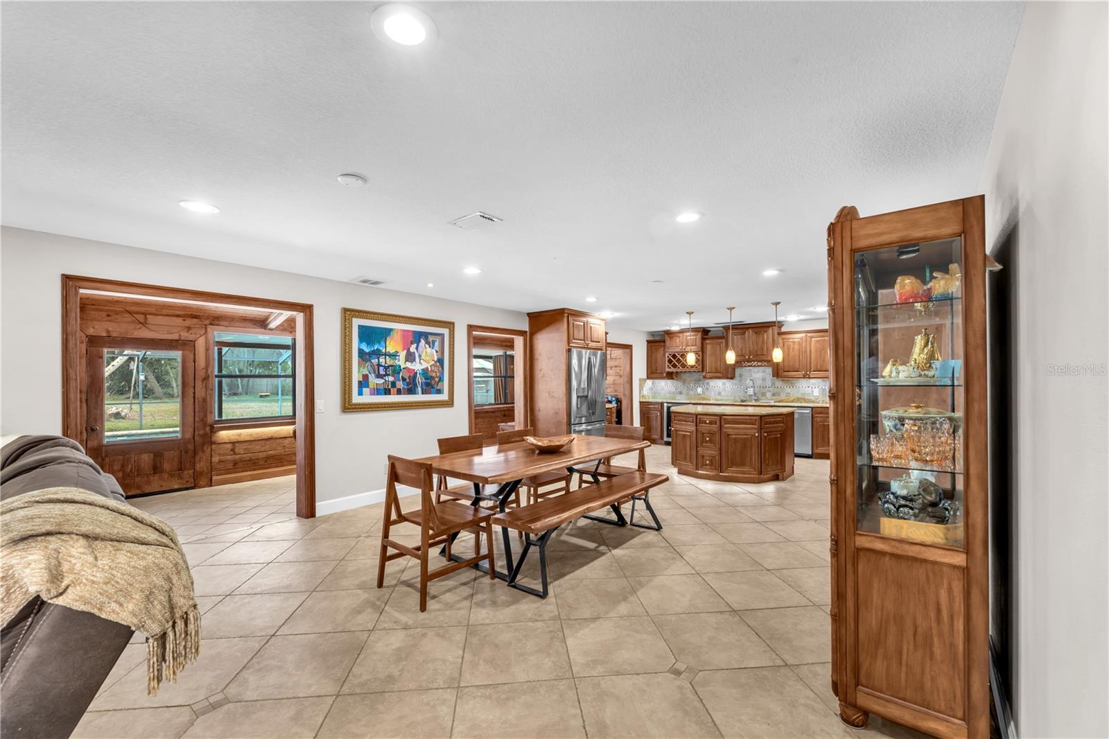 SHADOW RUN SUB UN #1 - Residential