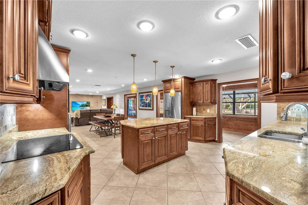 Photo of 11209 Donneymoor Drive, Riverview, FL 33569 (MLS # TB8495081)